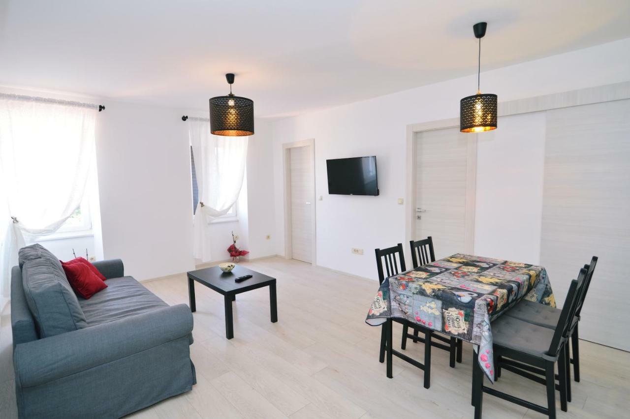 Apartments Knezgrad Lovran Eksteriør bilde